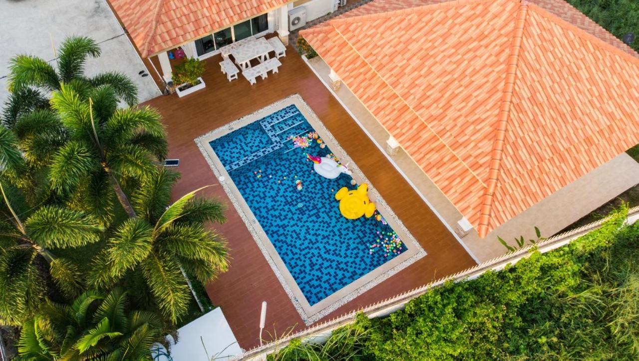 The Legacy Huahin Pool Villa Exterior photo
