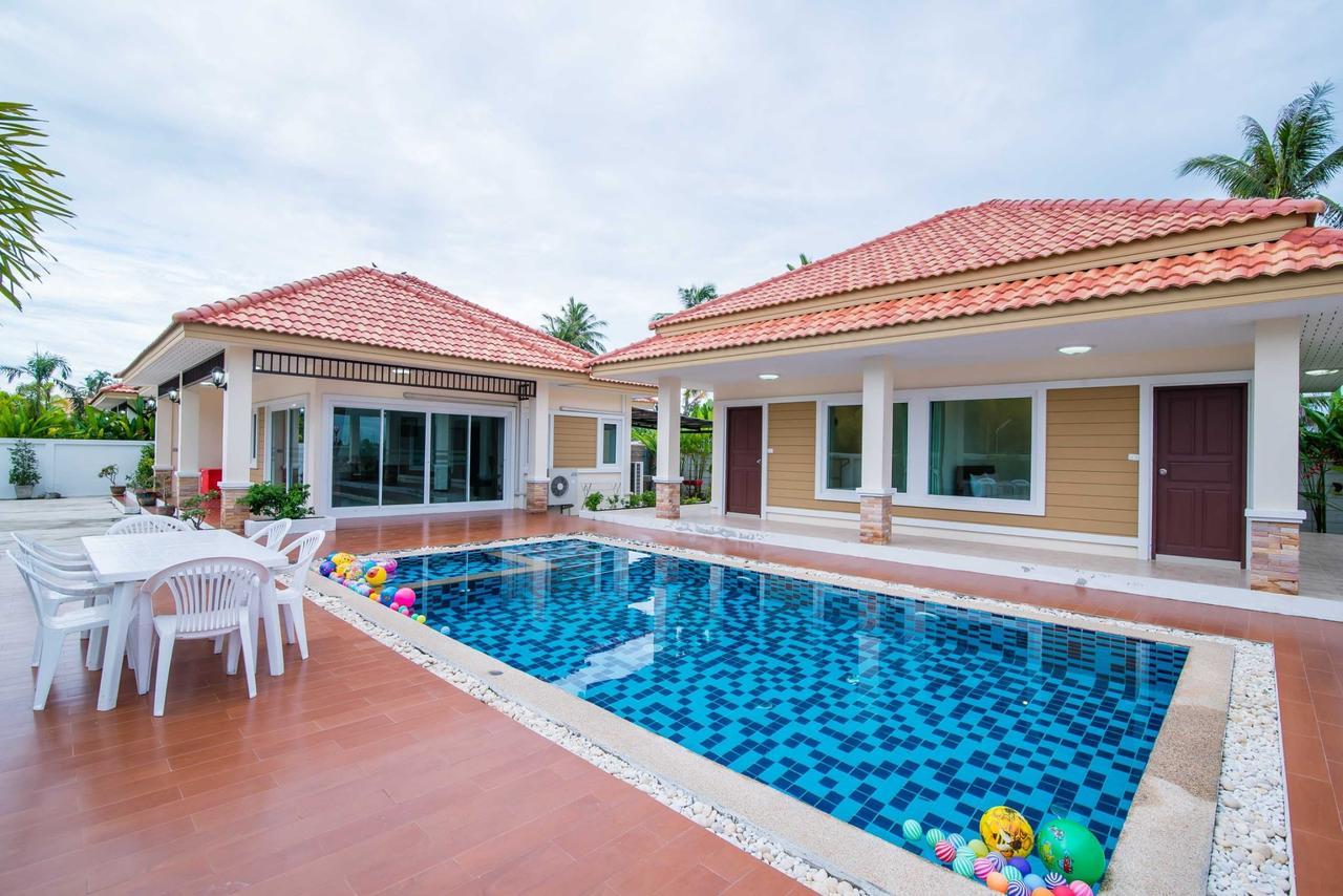 The Legacy Huahin Pool Villa Exterior photo