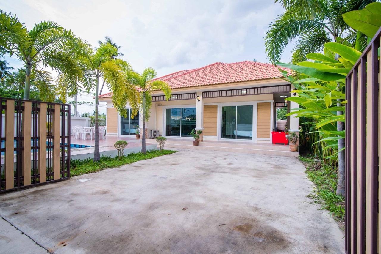 The Legacy Huahin Pool Villa Exterior photo